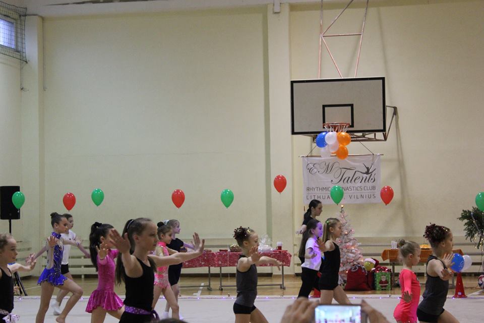 12373381_10201175310341605_2186361013843977039_n